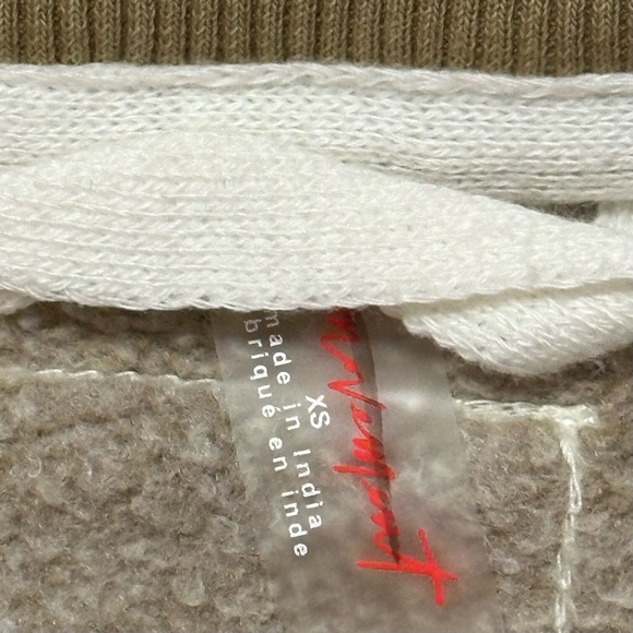 NWT FP Movement Double Header Graphic Crew XS Fern Combo with Pockets! - Picture 10 of 14